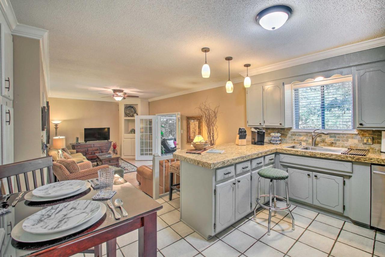 Charming Hot Springs Home With Sunroom And Yard Экстерьер фото