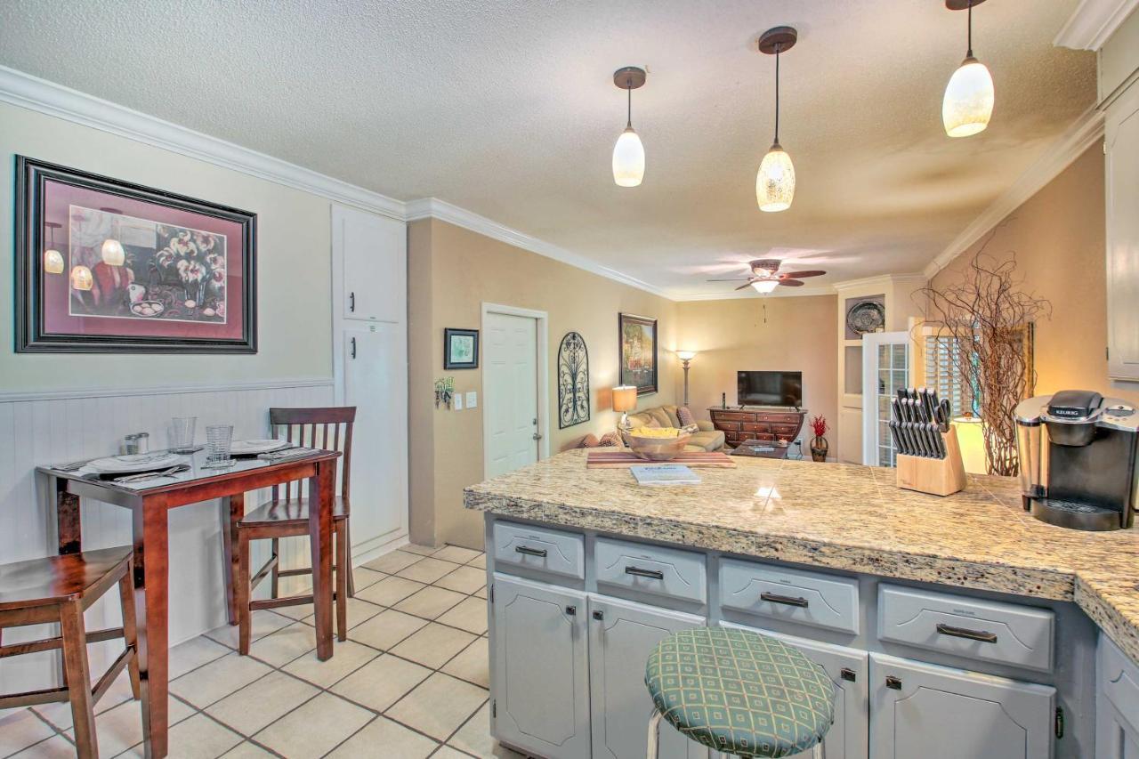 Charming Hot Springs Home With Sunroom And Yard Экстерьер фото
